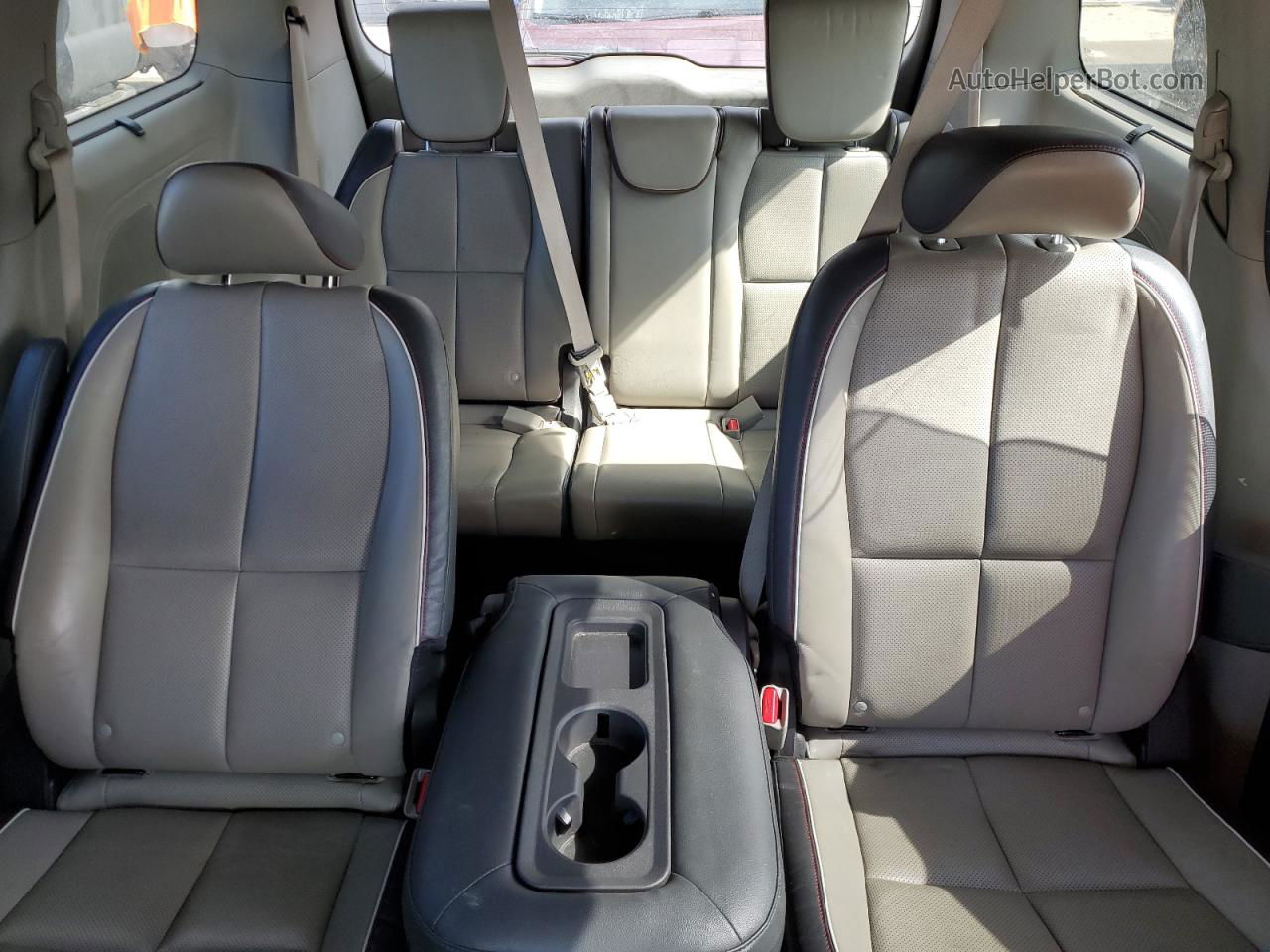 2017 Kia Sedona Lx Бордовый vin: KNDMB5C1XH6300859