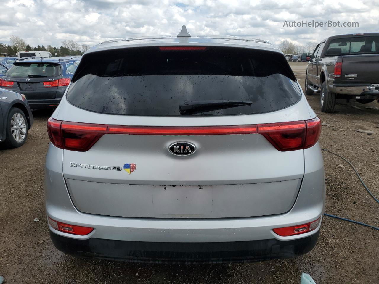 2017 Kia Sportage Lx Серебряный vin: KNDPM3AC5H7145485