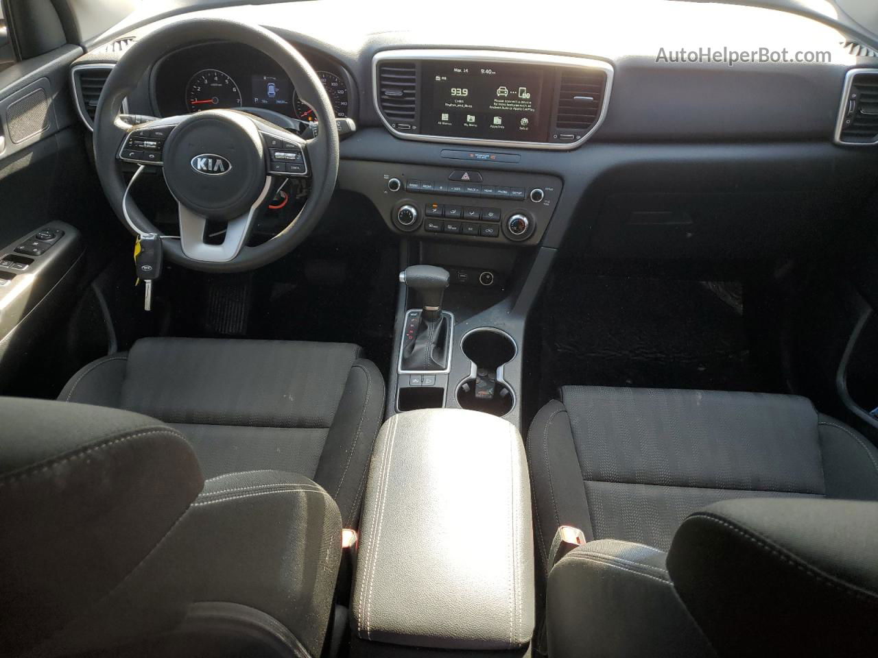 2020 Kia Sportage Lx Серебряный vin: KNDPM3AC7L7651778