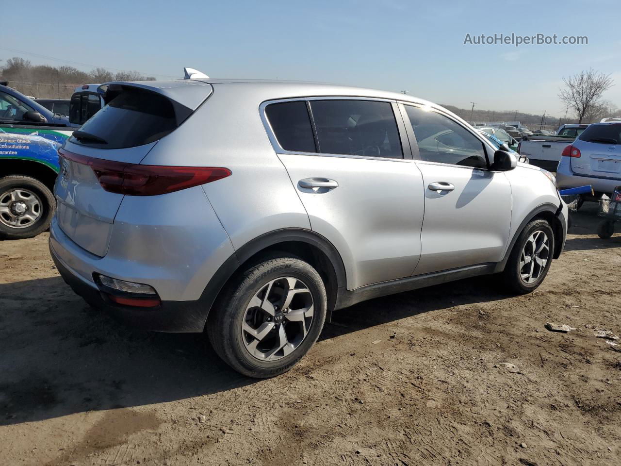 2020 Kia Sportage Lx Серебряный vin: KNDPM3AC7L7651778