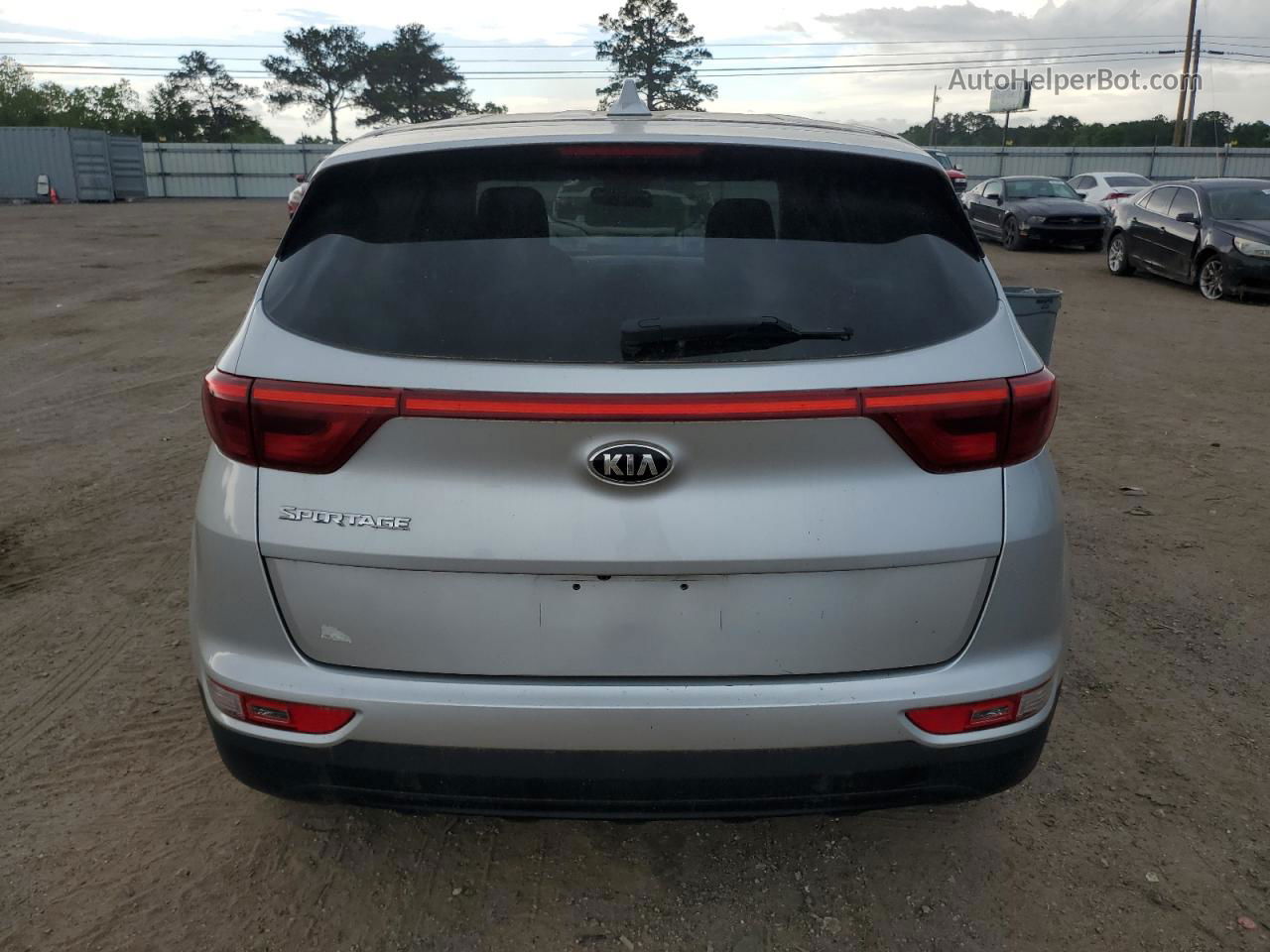 2017 Kia Sportage Lx Серебряный vin: KNDPMCAC0H7139674