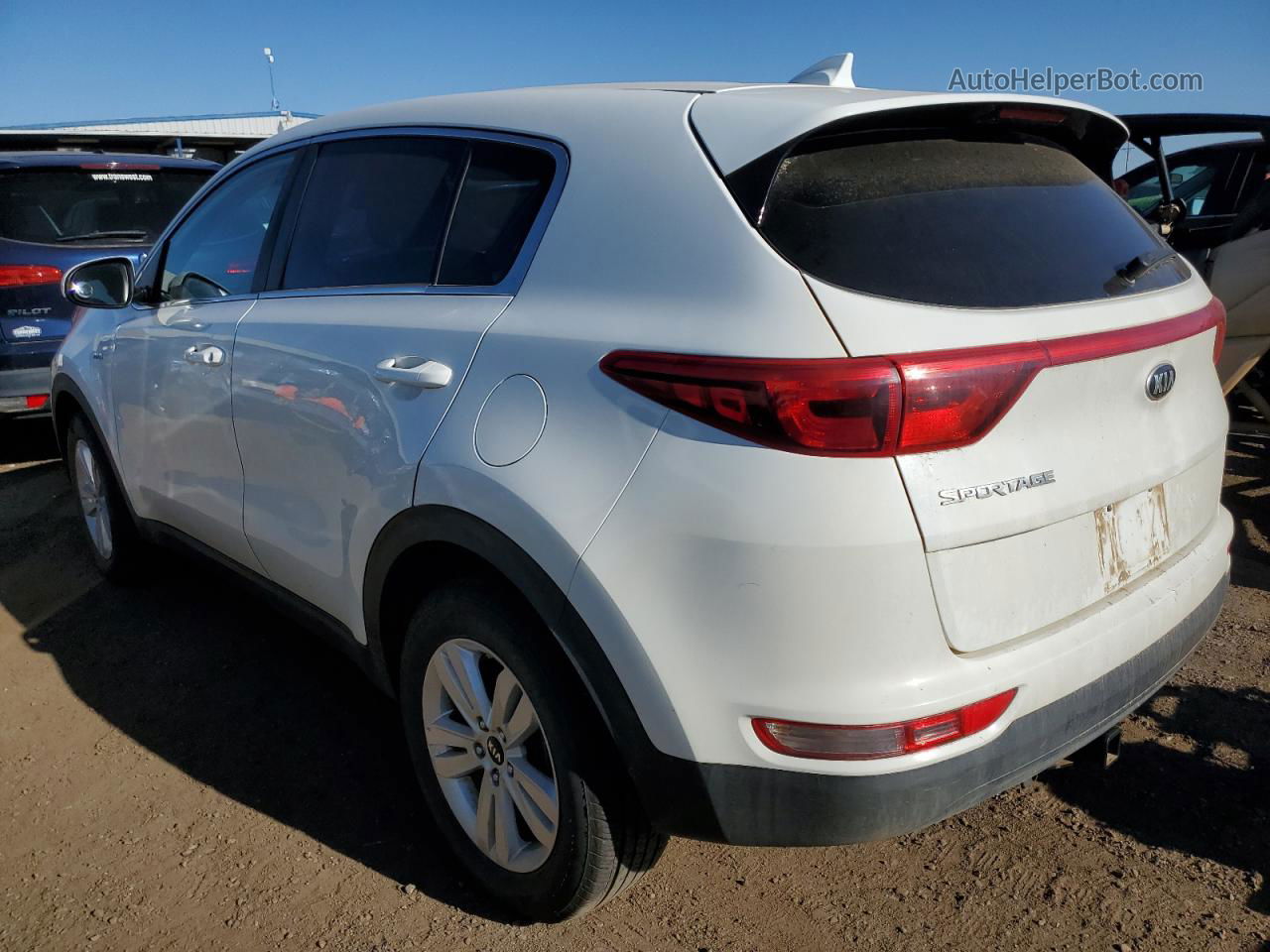 2017 Kia Sportage Lx White vin: KNDPMCAC1H7195056