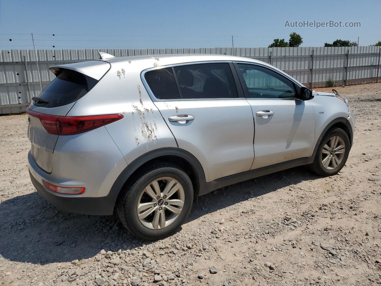 2017 Kia Sportage Lx Silver vin: KNDPMCAC6H7068612