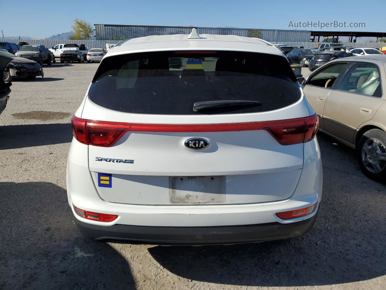 2017 Kia Sportage Lx White vin: KNDPMCAC7H7162675