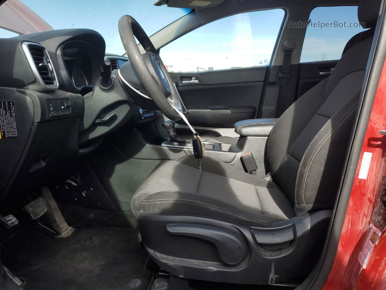 2020 Kia Sportage Lx Красный vin: KNDPMCACXL7747260