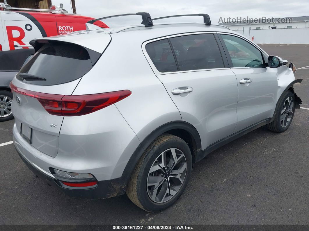 2020 Kia Sportage Ex Серебряный vin: KNDPNCAC8L7805718