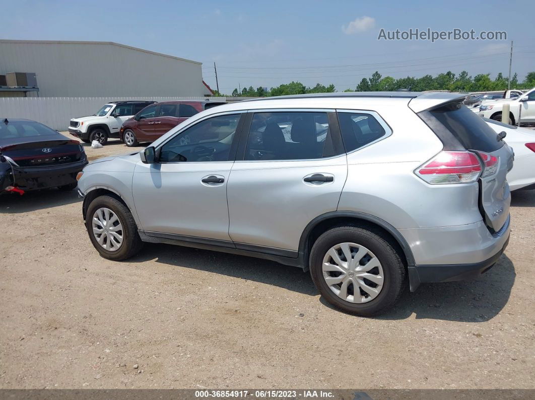 2016 Nissan Rogue S Серебряный vin: KNMAT2MT0GP622739