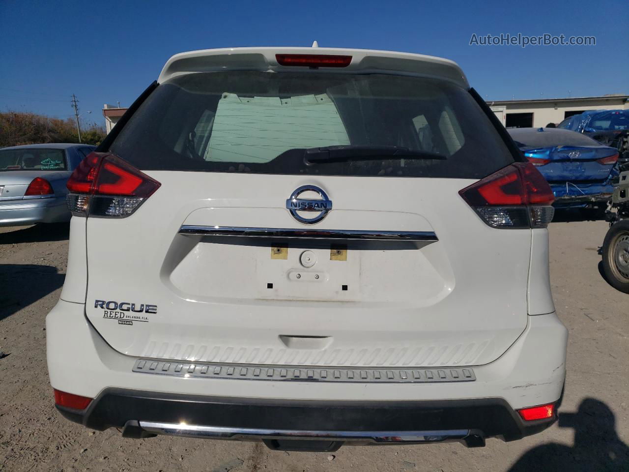 2018 Nissan Rogue S White vin: KNMAT2MT0JP558757