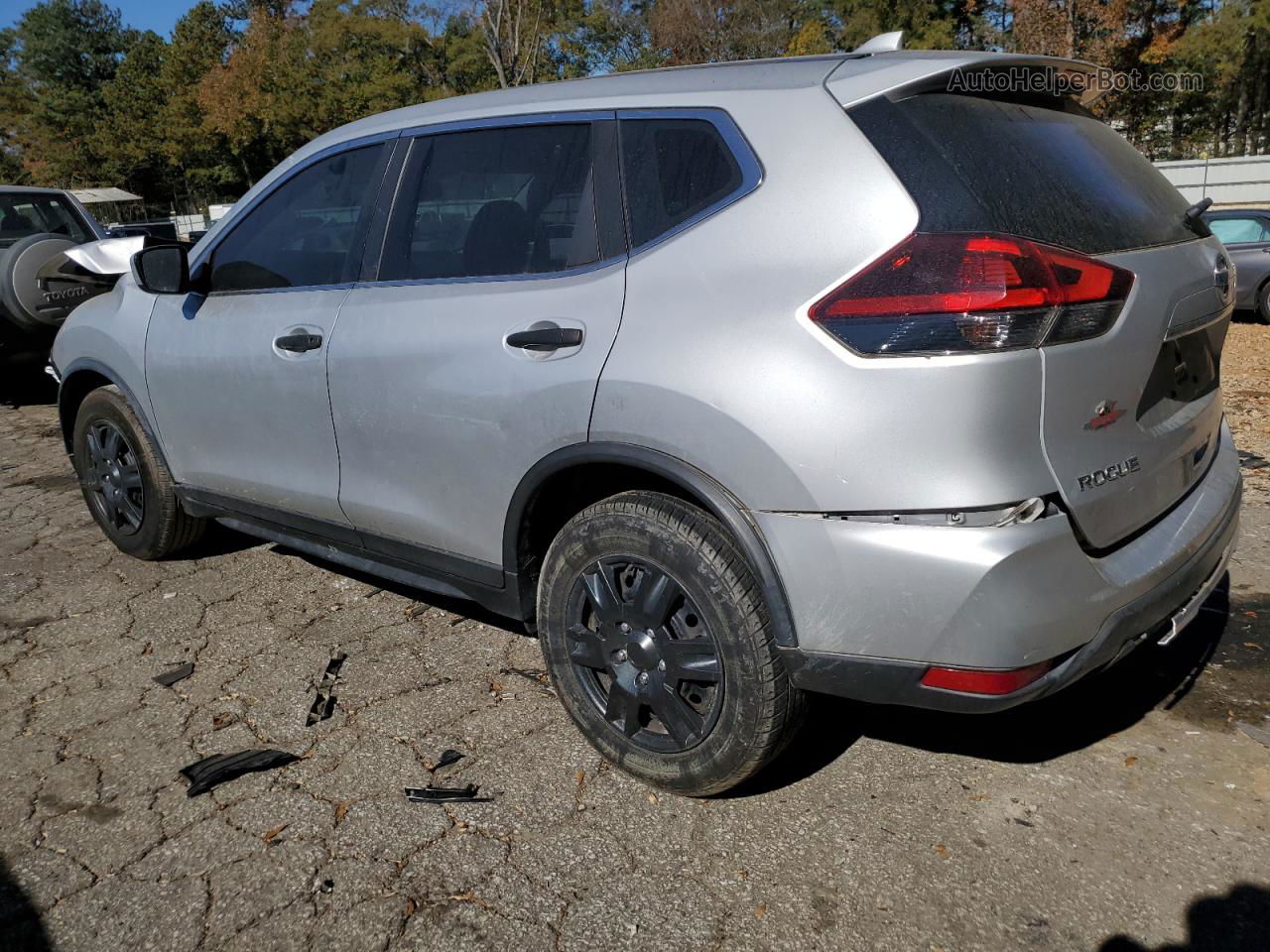 2018 Nissan Rogue S Silver vin: KNMAT2MT0JP565689