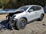 2018 Nissan Rogue S Серебряный vin: KNMAT2MT0JP565689