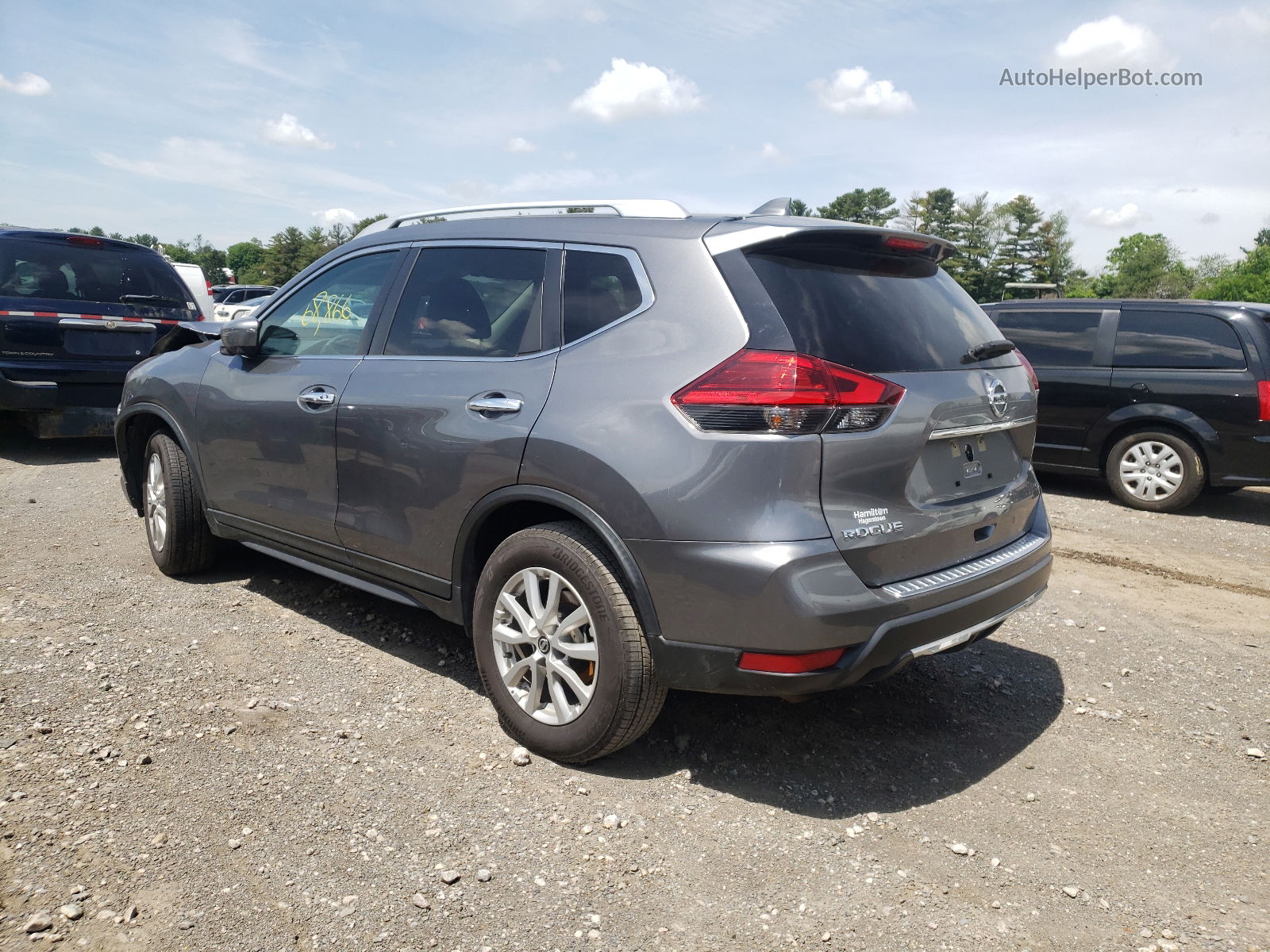 2017 Nissan Rogue S Серый vin: KNMAT2MT4HP500449