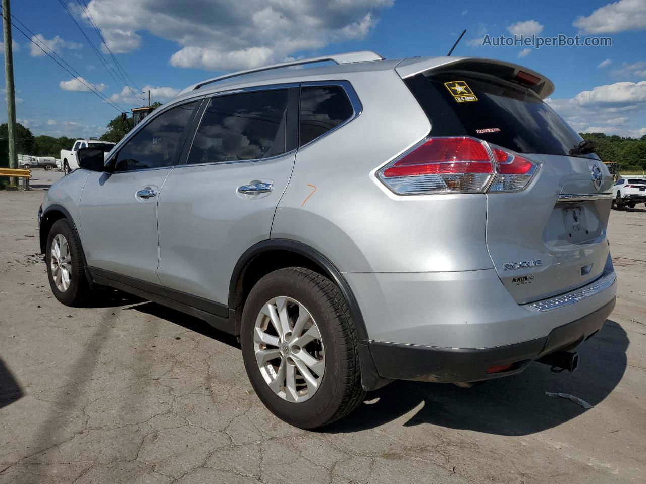 2016 Nissan Rogue S Silver vin: KNMAT2MT7GP668150