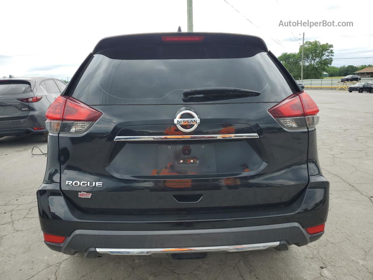 2018 Nissan Rogue S Черный vin: KNMAT2MT8JP522119