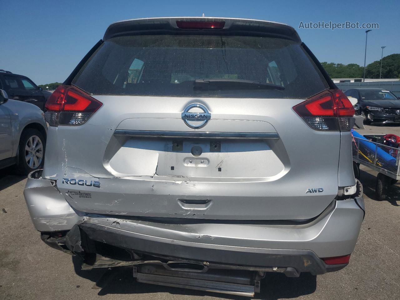 2018 Nissan Rogue S Silver vin: KNMAT2MV2JP515491