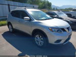 2016 Nissan Rogue Sv Silver vin: KNMAT2MV3GP718737