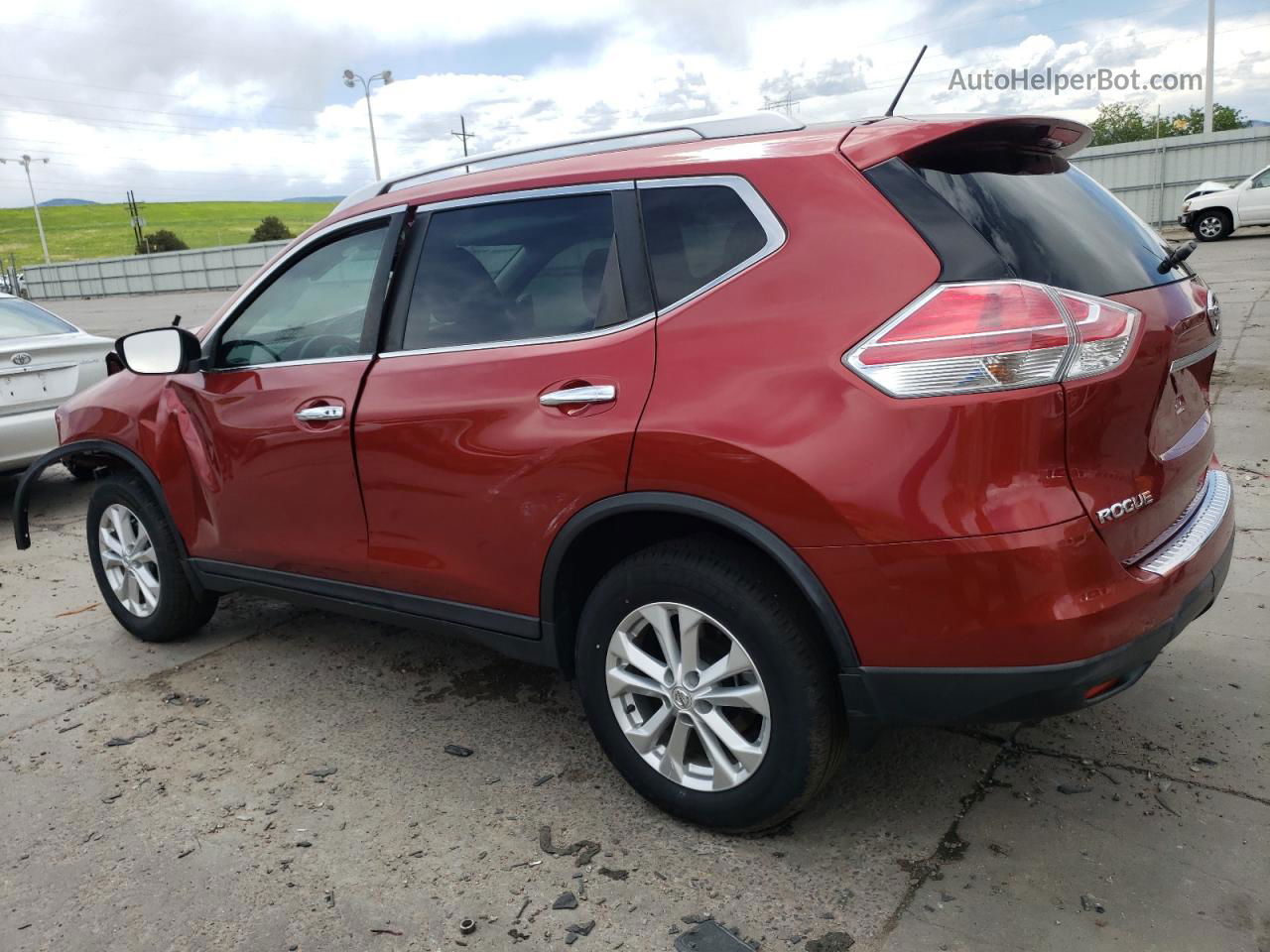 2016 Nissan Rogue S Red vin: KNMAT2MV6GP684826