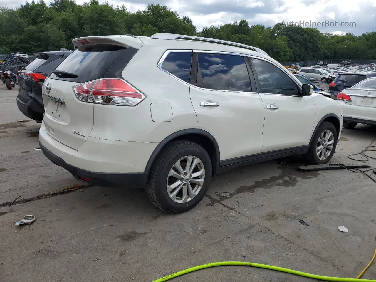 2016 Nissan Rogue S Белый vin: KNMAT2MV7GP643041