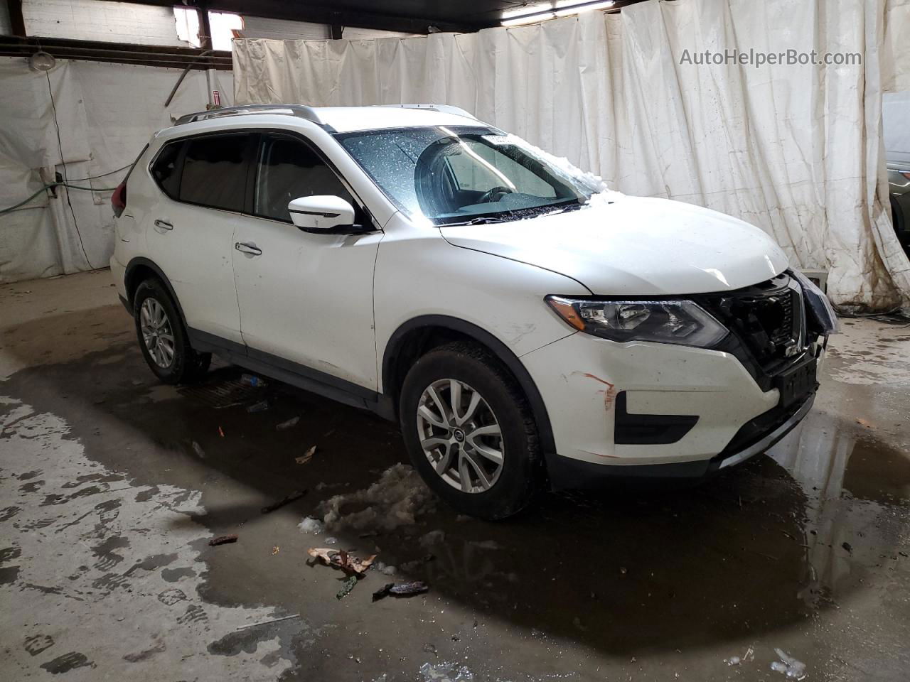 2018 Nissan Rogue S White vin: KNMAT2MV8JP605051