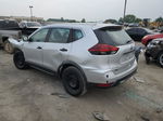 2018 Nissan Rogue S Серебряный vin: KNMAT2MV8JP614414