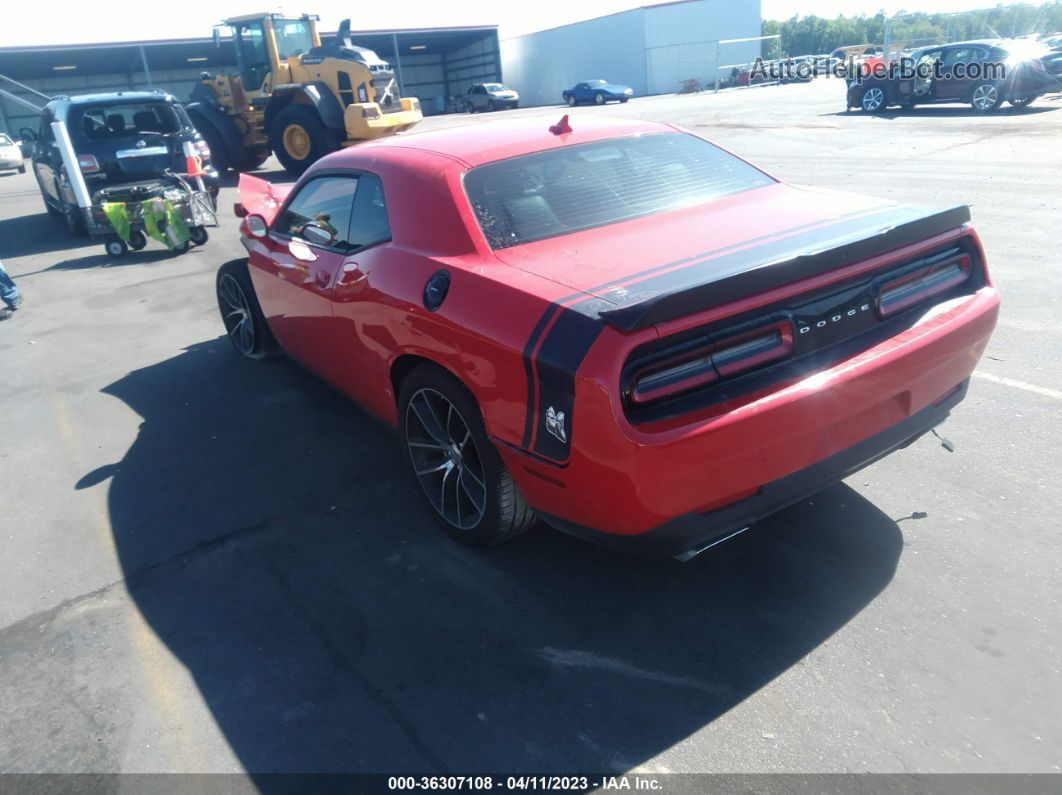 2016 Dodge Challenger   Red vin: NCS99463         