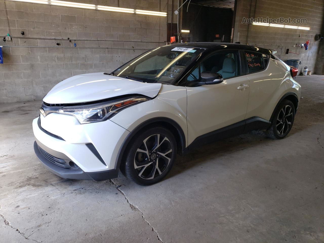 2019 Toyota C-hr Xle White vin: NMTKHMBX0KR100312