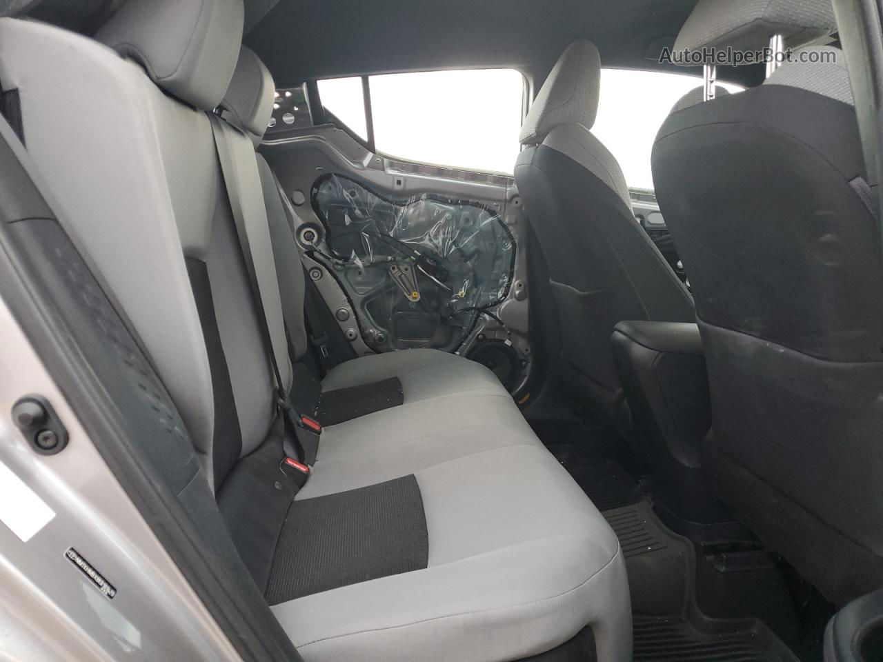 2019 Toyota C-hr Xle Silver vin: NMTKHMBX8KR101420