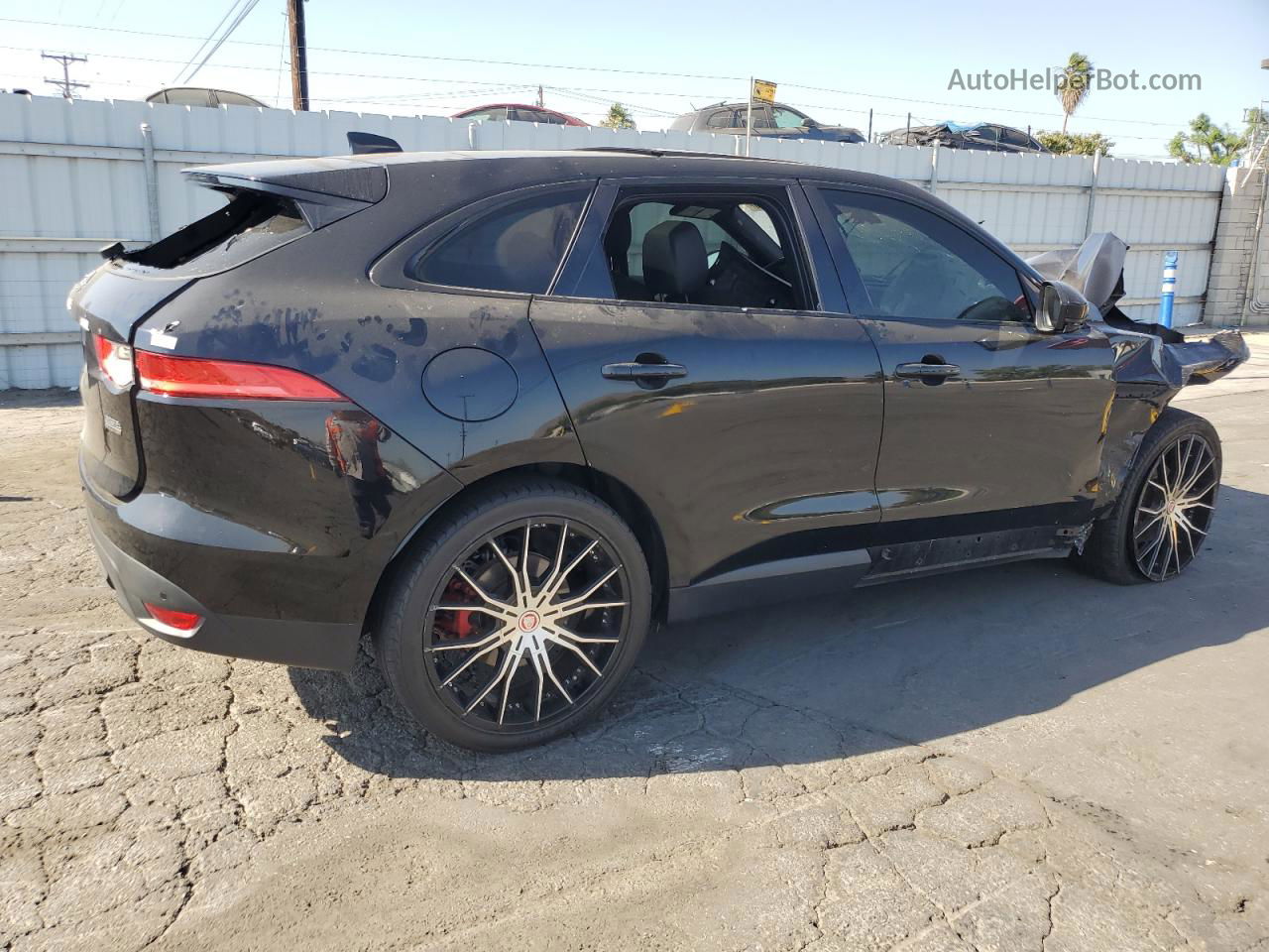 2019 Jaguar F-pace Premium Black vin: SADCJ2FX9KA605775