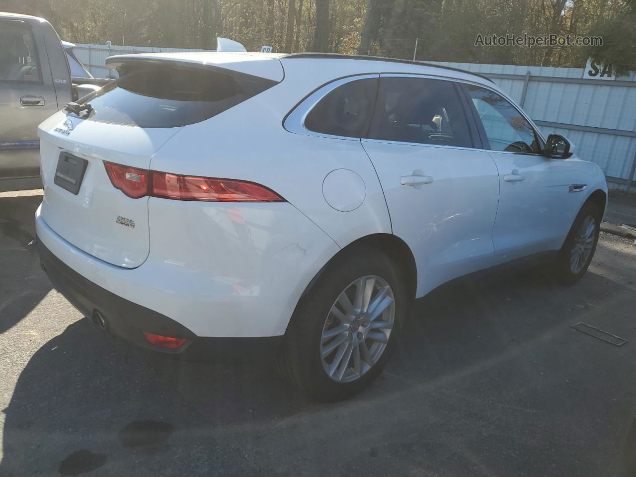 2019 Jaguar F-pace Prestige White vin: SADCK2GX9KA601544