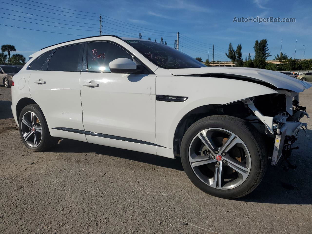 2019 Jaguar F-pace R - Sport White vin: SADCL2GXXKA359442