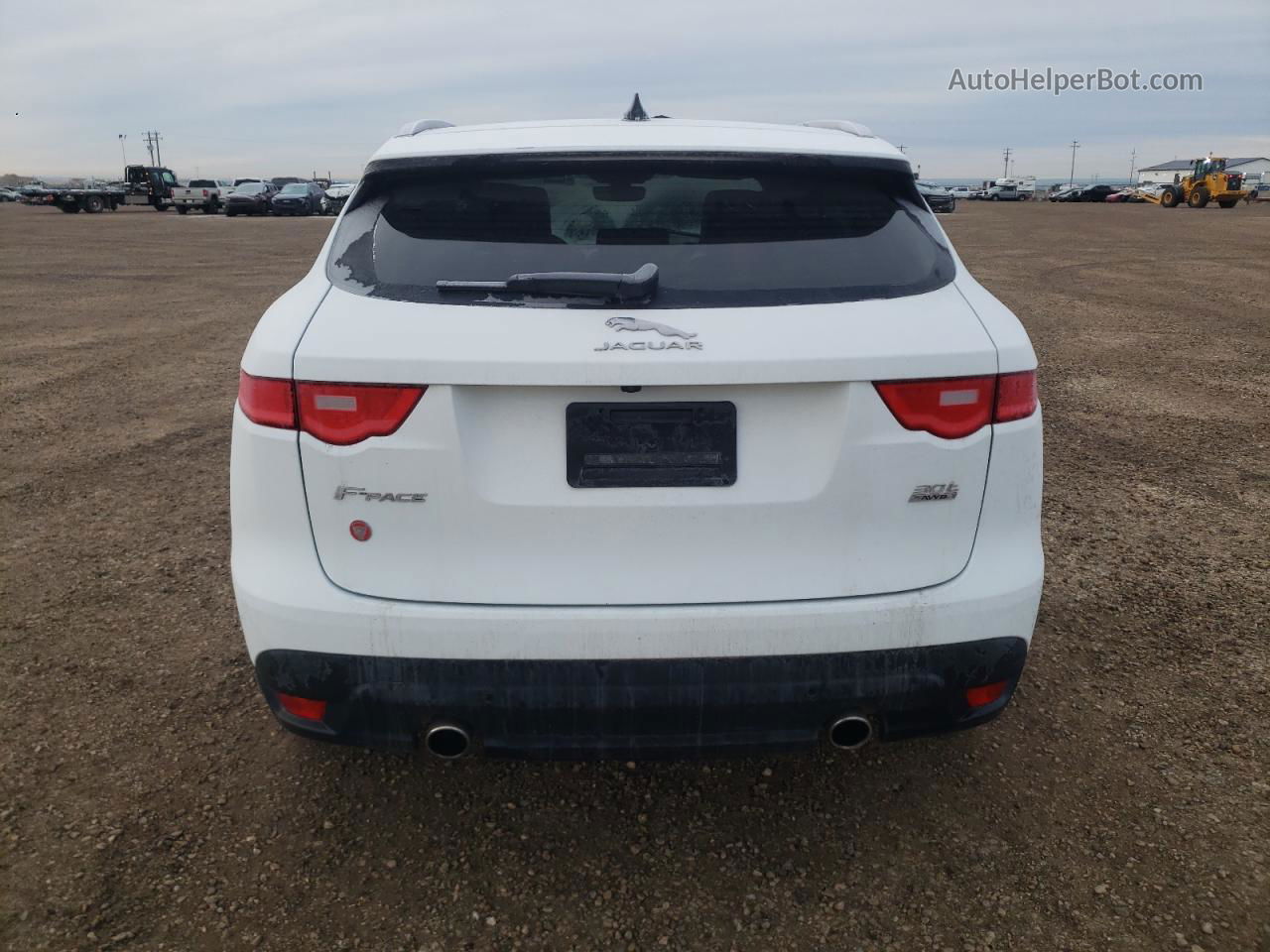 2019 Jaguar F-pace Portfolio White vin: SADCN2GX4KA367367