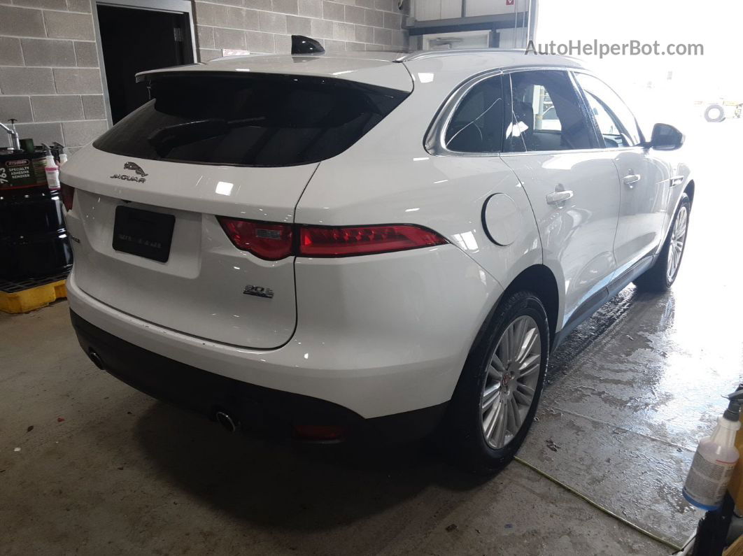 2020 Jaguar F-pace 30t Portfolio Unknown vin: SADCN2GX9LA632088