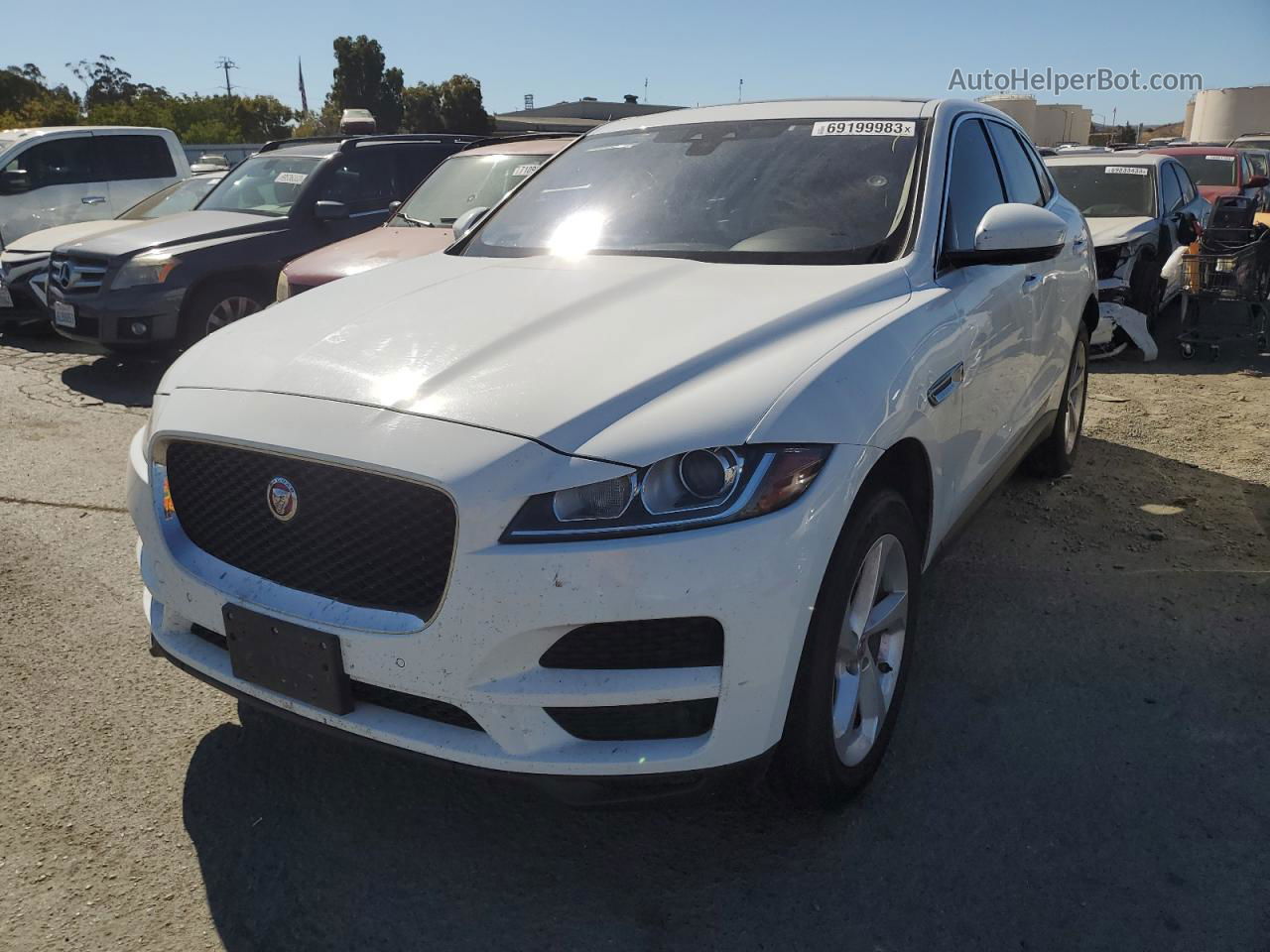 2019 Jaguar F-pace  White vin: SADCS2FX0KA605855