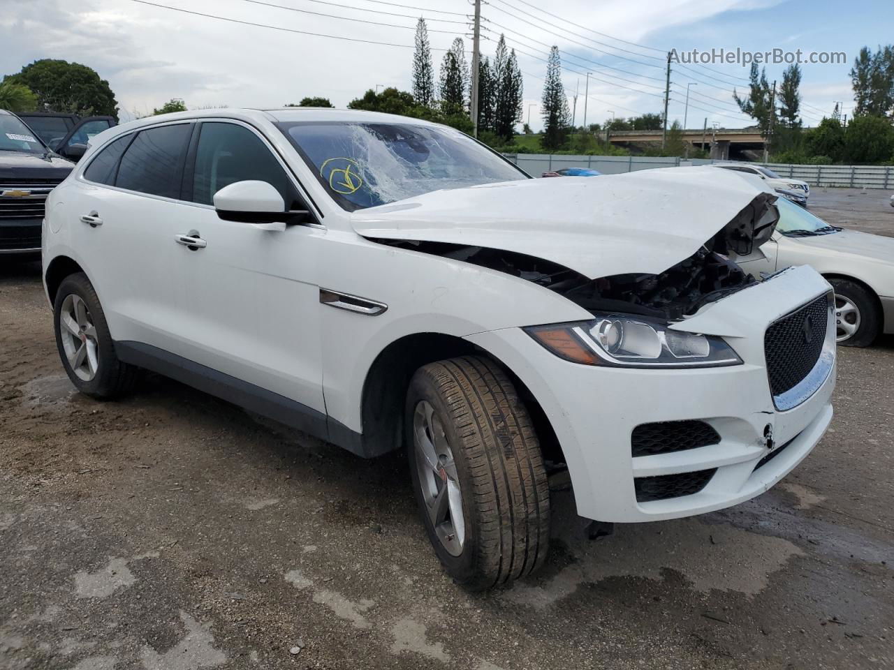 2019 Jaguar F-pace  White vin: SADCS2FX6KA602054