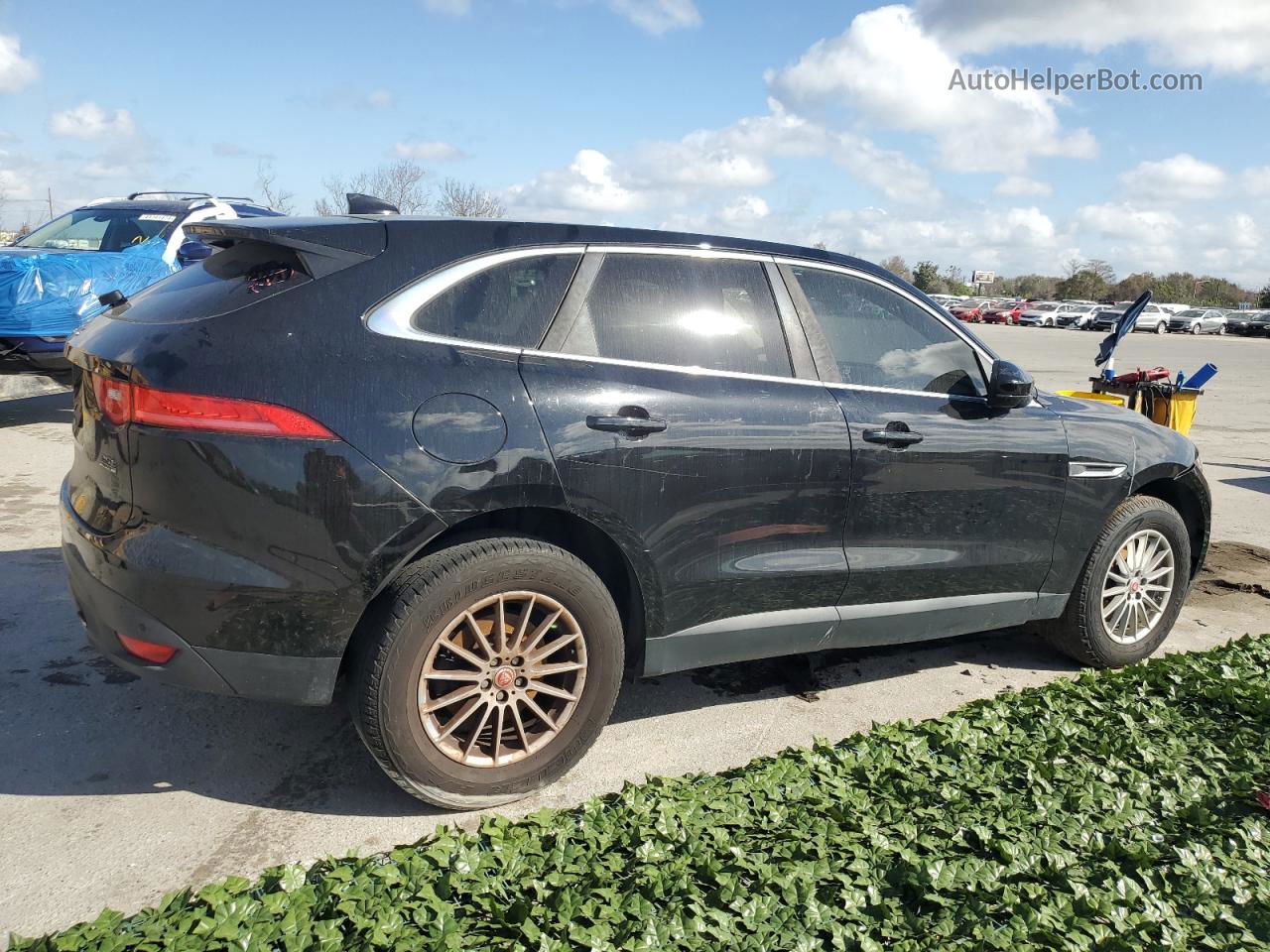 2019 Jaguar F-pace  Black vin: SADCS2FX9KA391612