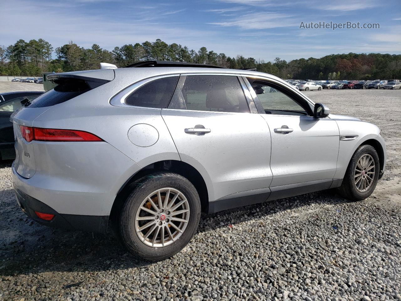 2019 Jaguar F-pace  Silver vin: SADCS2FXXKA390999