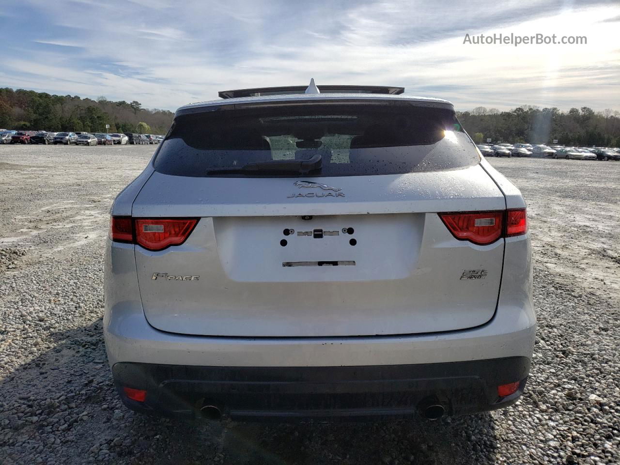 2019 Jaguar F-pace  Silver vin: SADCS2FXXKA390999