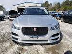 2019 Jaguar F-pace  Silver vin: SADCS2FXXKA390999