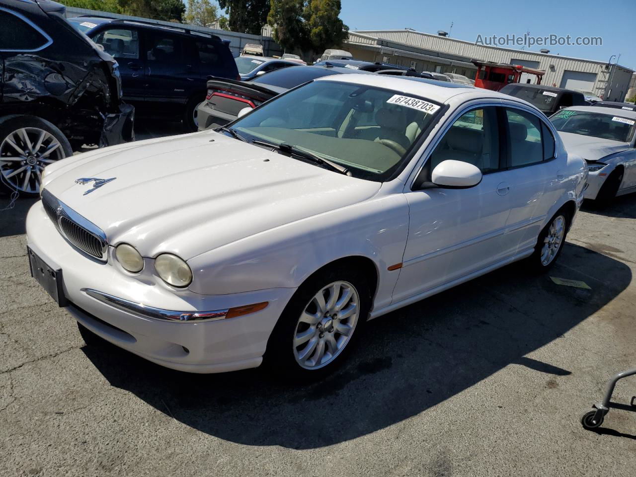 2003 Jaguar X-type 2.5 White vin: SAJEA51D03XD50083