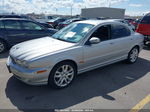 2003 Jaguar X-type 2.5 Silver vin: SAJEA51DX3XD40063