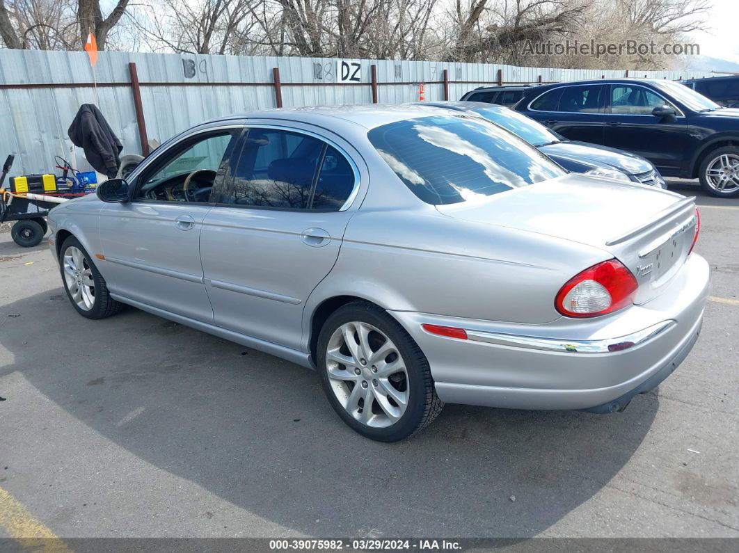 2003 Jaguar X-type 2.5 Silver vin: SAJEA51DX3XD40063