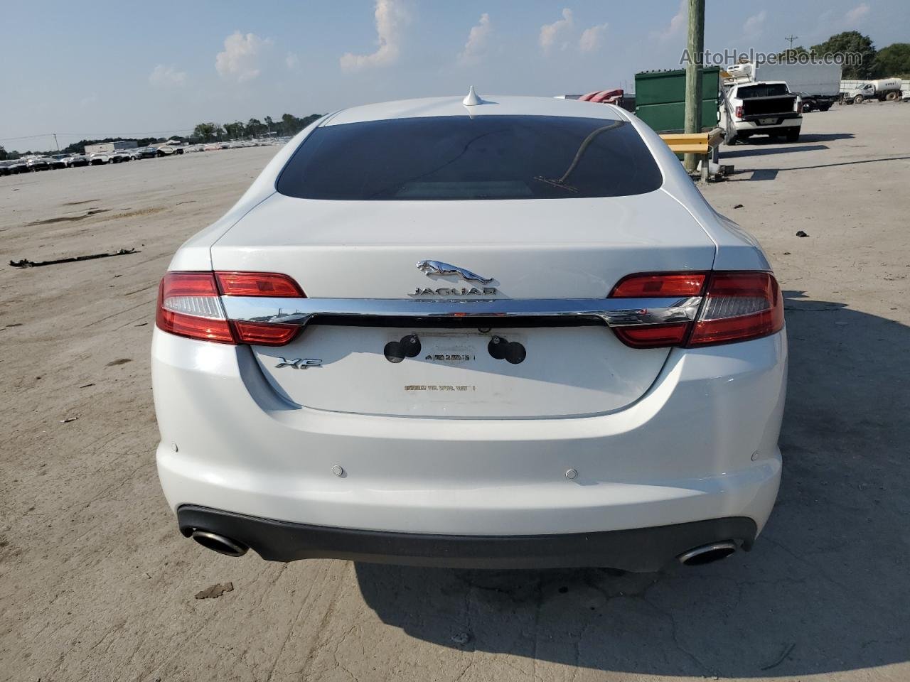 2015 Jaguar Xf 2.0t Premium White vin: SAJWA0FS2FPU47172