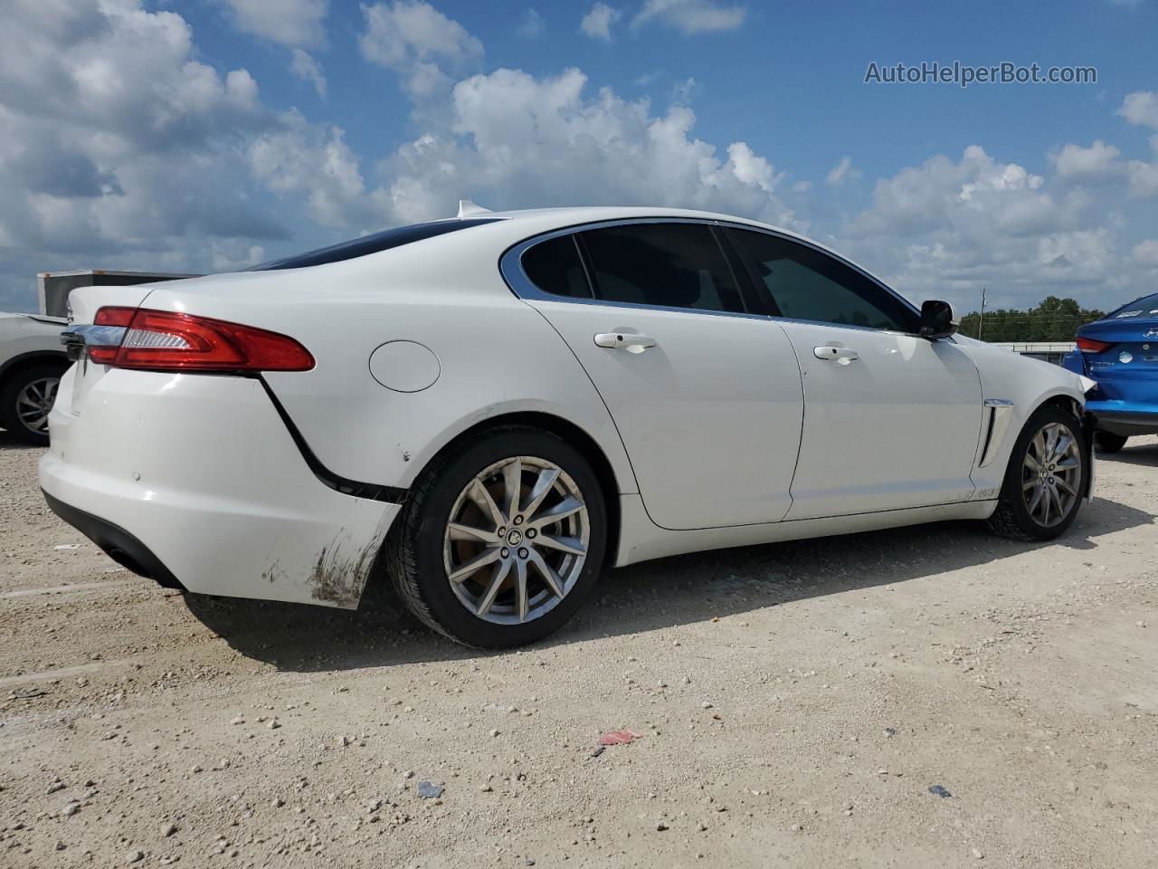 2015 Jaguar Xf 2.0t Premium White vin: SAJWA0FS3FPU62652