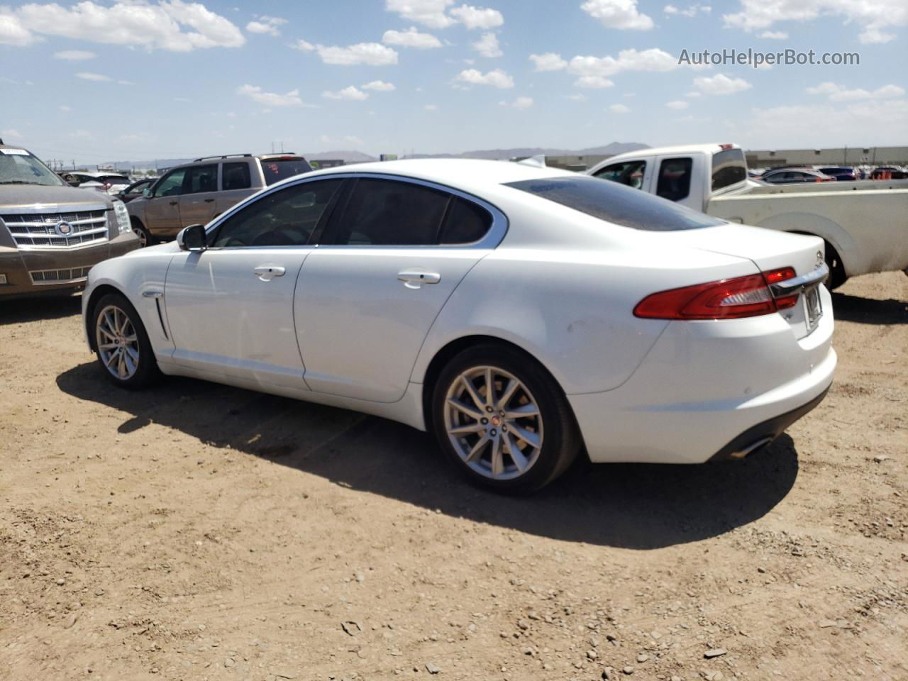 2015 Jaguar Xf 2.0t Premium White vin: SAJWA0FS6FPU86296