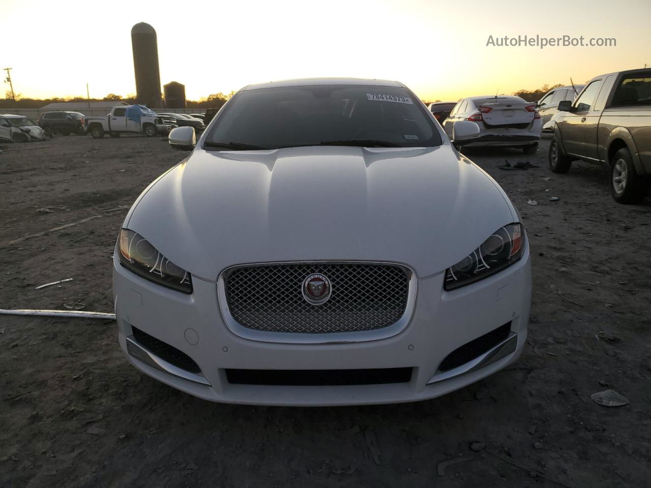 2015 Jaguar Xf 2.0t Premium Белый vin: SAJWA0FSXFPU56508