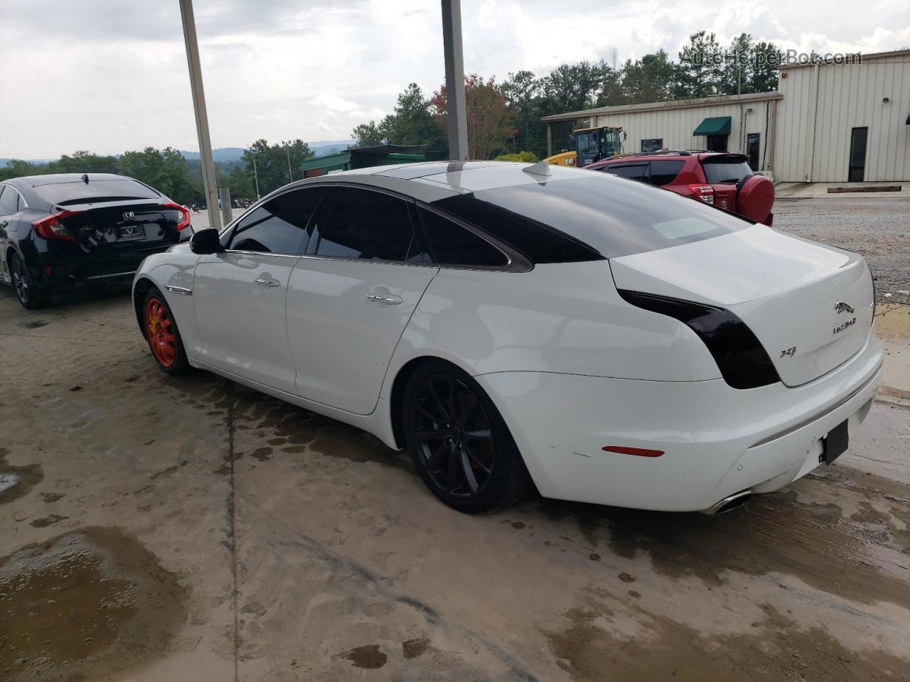 2013 Jaguar Xj  White vin: SAJWA1C71D8V44246