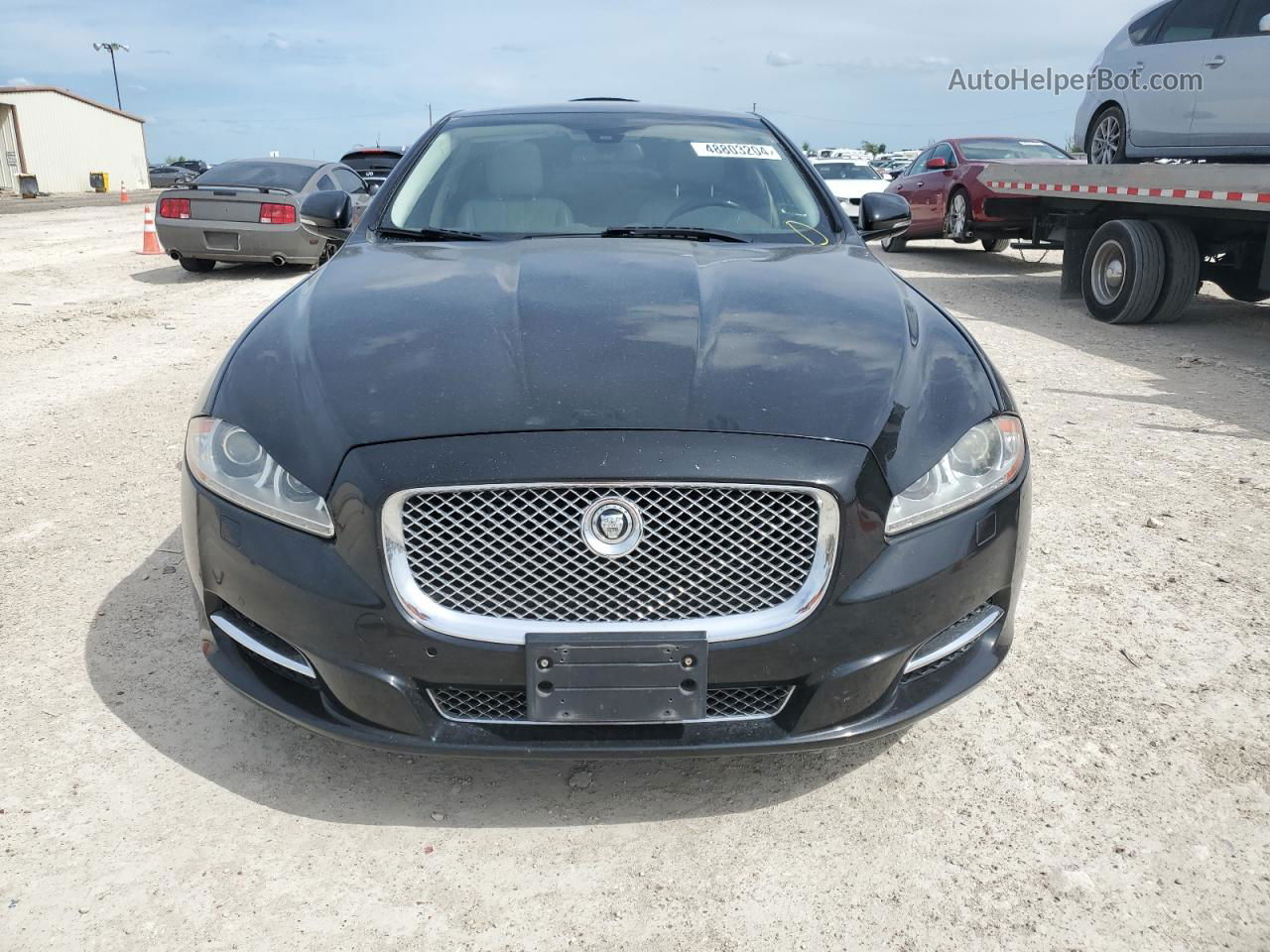 2013 Jaguar Xj  Black vin: SAJWA1C71D8V57532