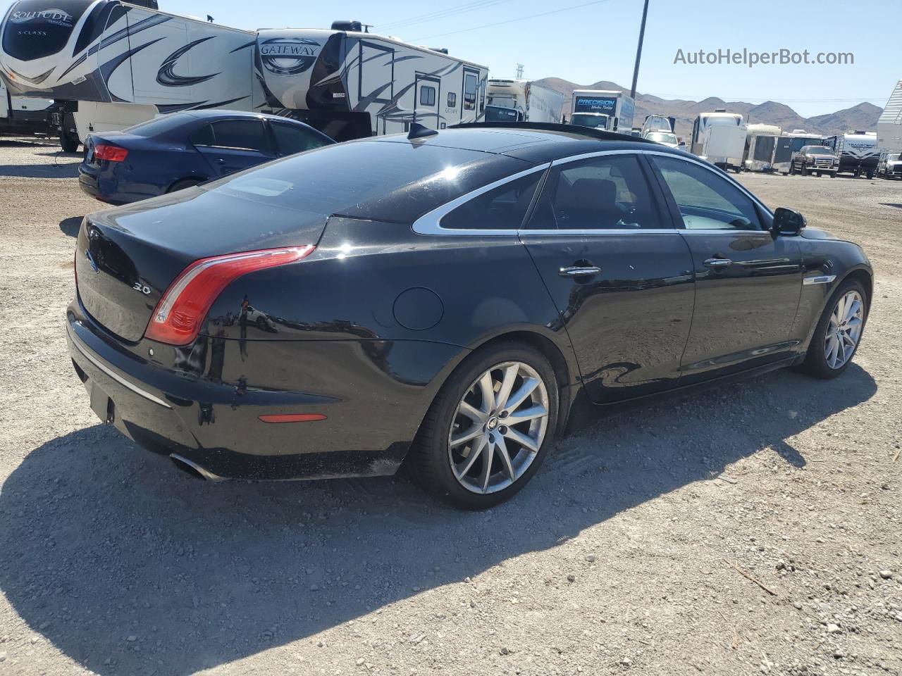 2013 Jaguar Xj  Black vin: SAJWA1C73D8V45172