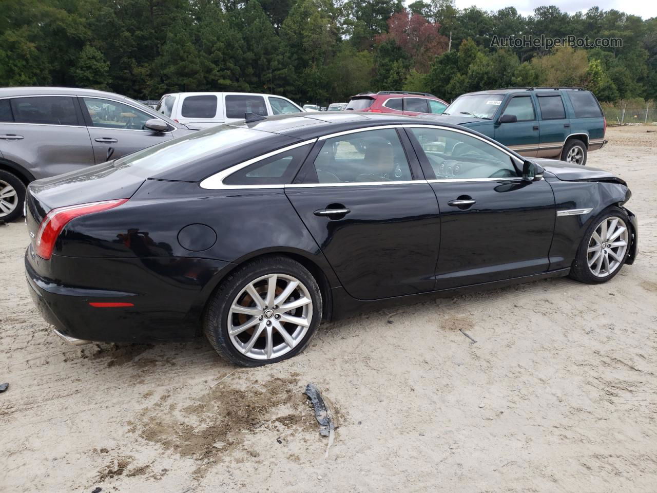 2013 Jaguar Xj  Black vin: SAJWA1C75D8V41382