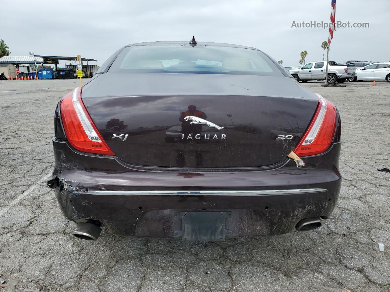 2013 Jaguar Xj  Maroon vin: SAJWA1C79D8V41546