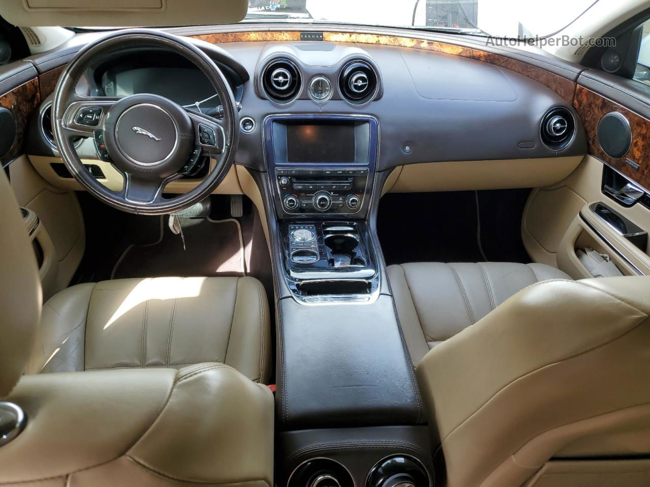 2013 Jaguar Xj  Белый vin: SAJWA1C79D8V57293